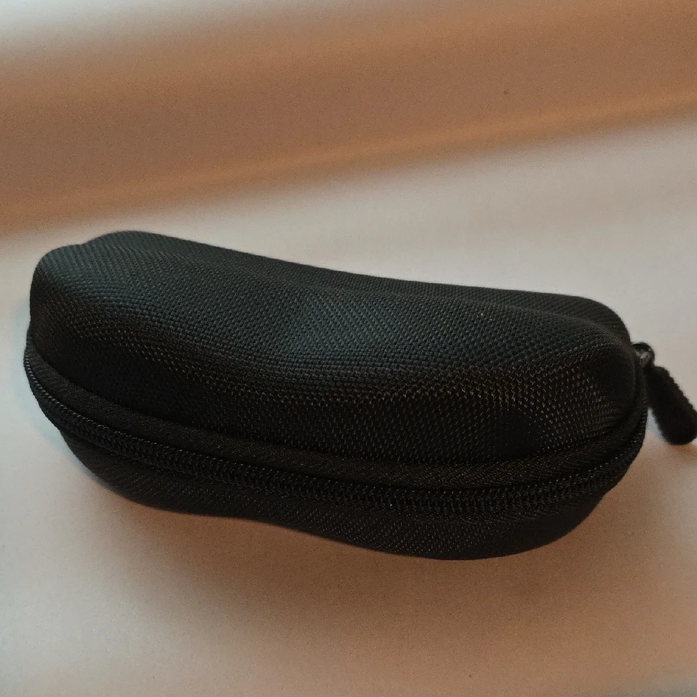 Black Zippered Sunglasses Case NWOT